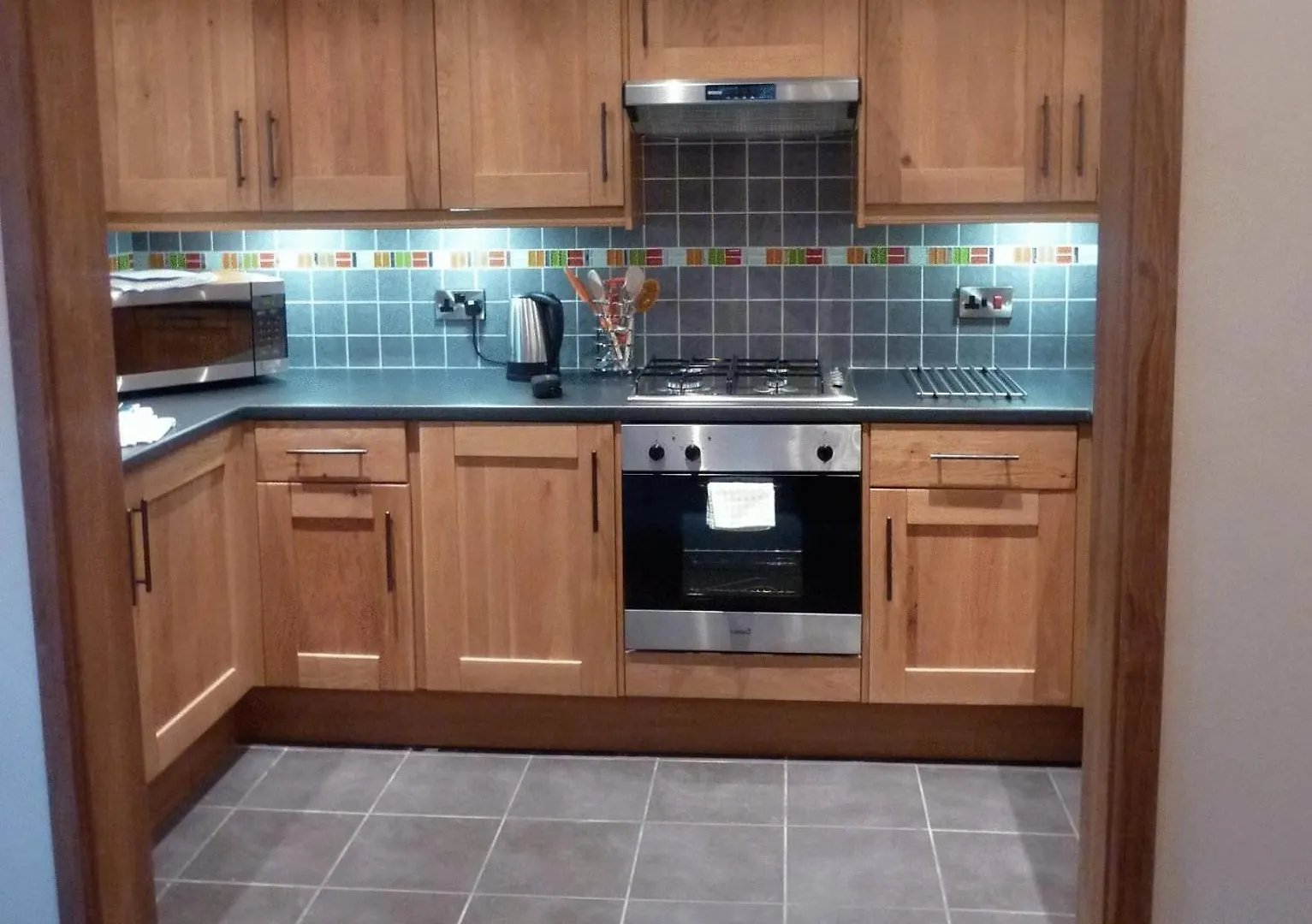 Hewlett Apartments Cheltenham
