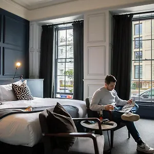 The George Hotel