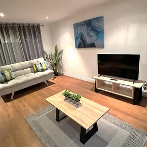  Holiday home 3br House Ossett-wakefield, Free Parking 3 Cars Wi Fi Long United Kingdom