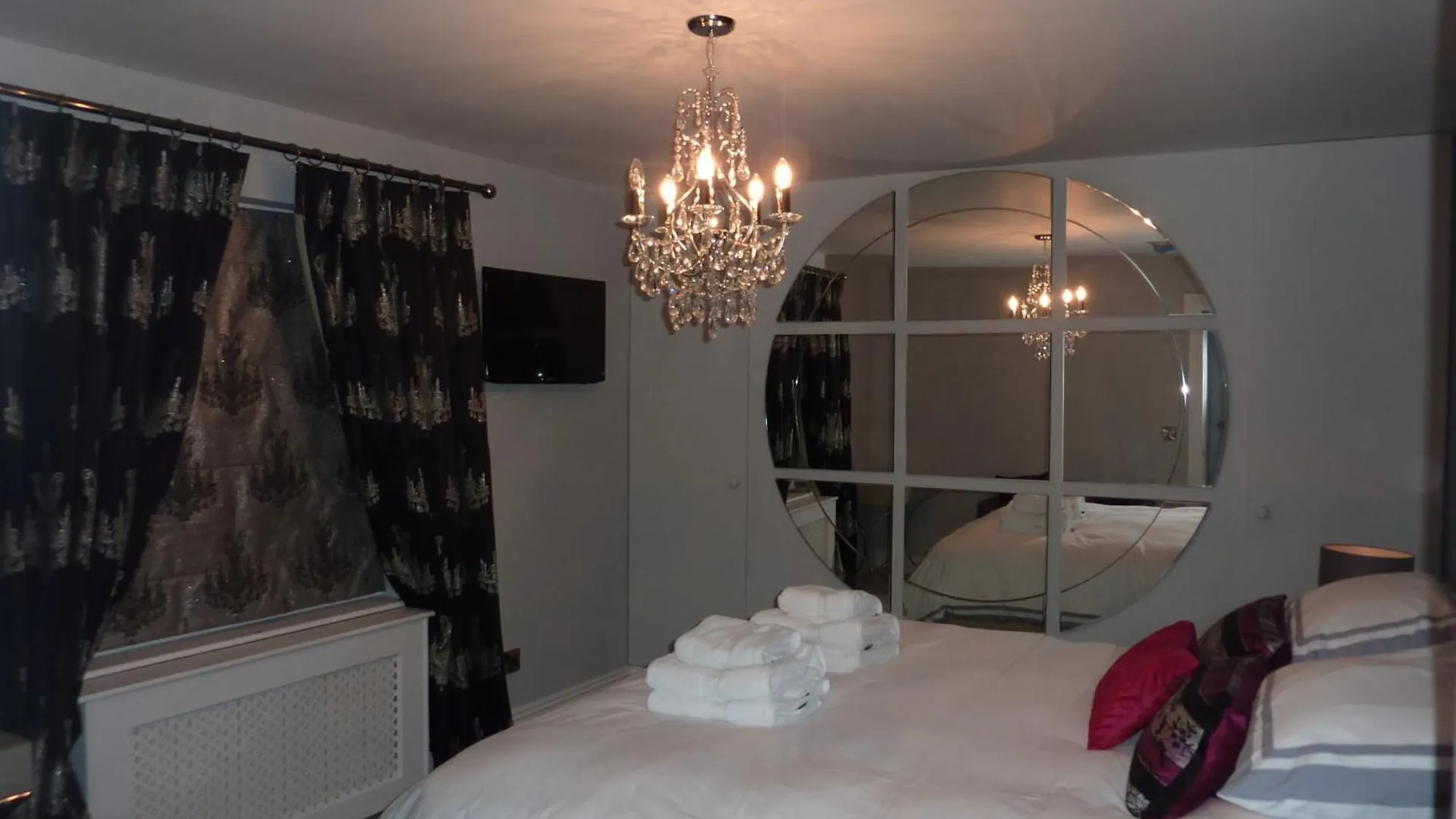 Hewlett Apartments Cheltenham United Kingdom